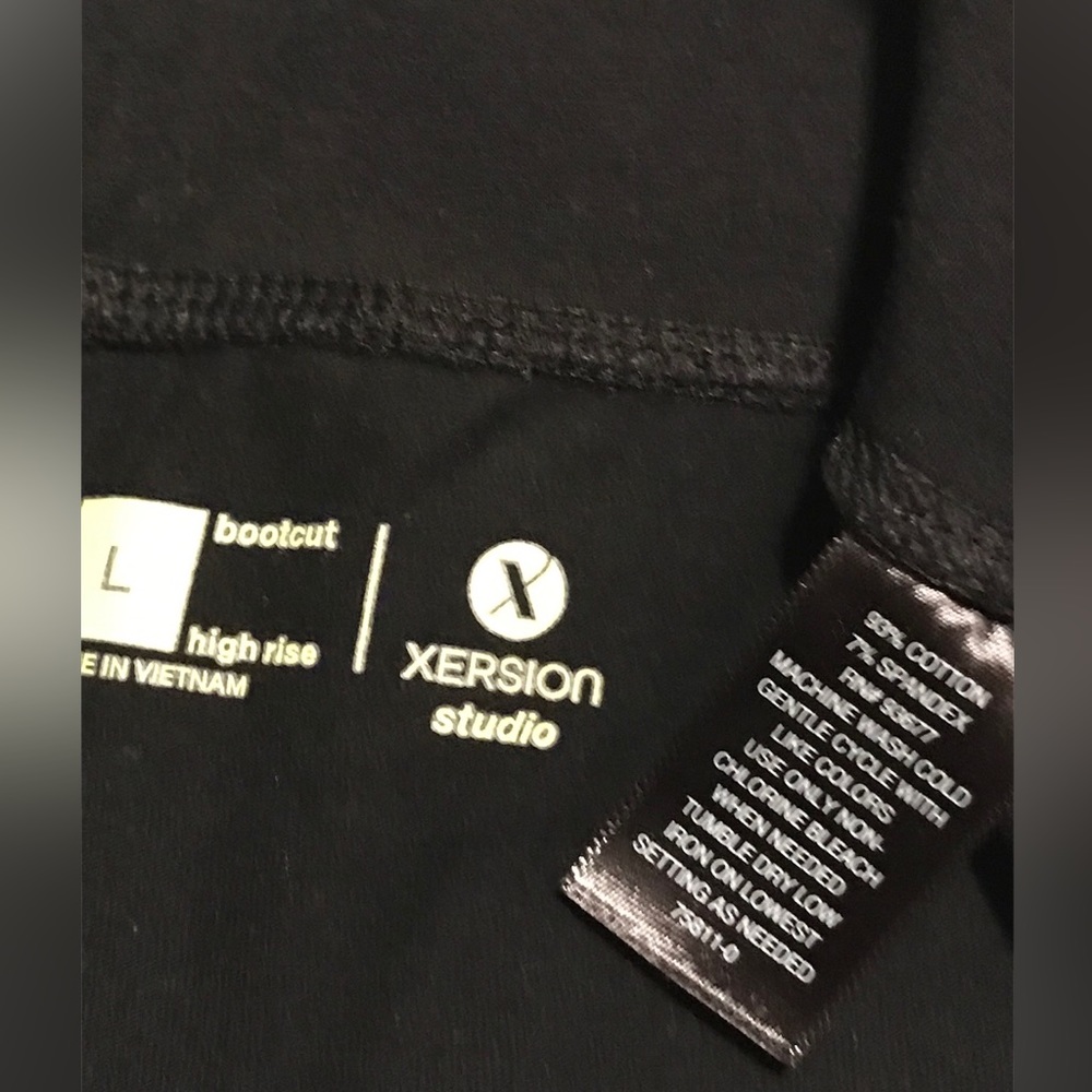 Xersion studio bootcut legging - Picture 3 of 3
